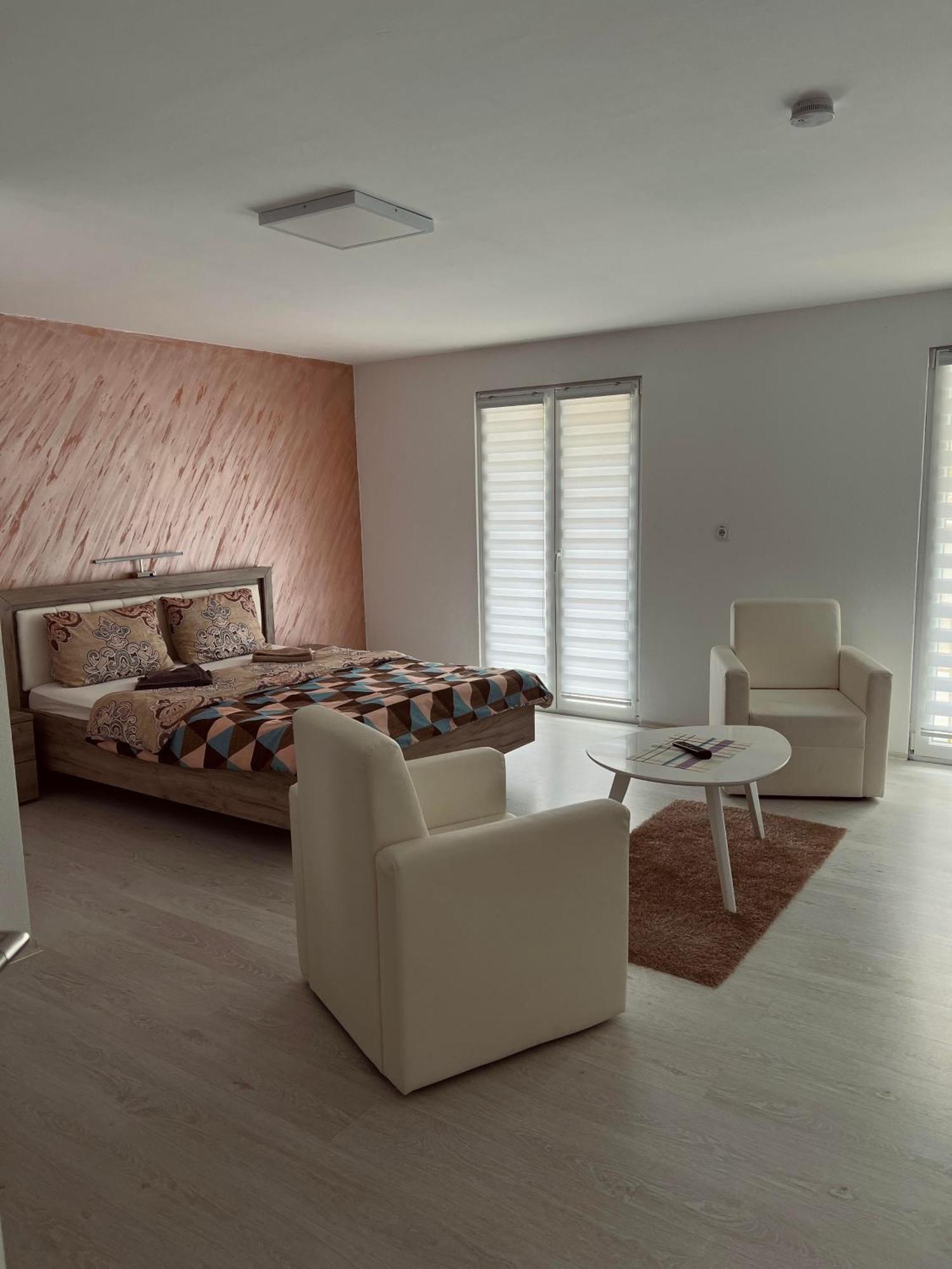 Zeleni Dvor Bed & Breakfast Ribarska Banja Exterior photo